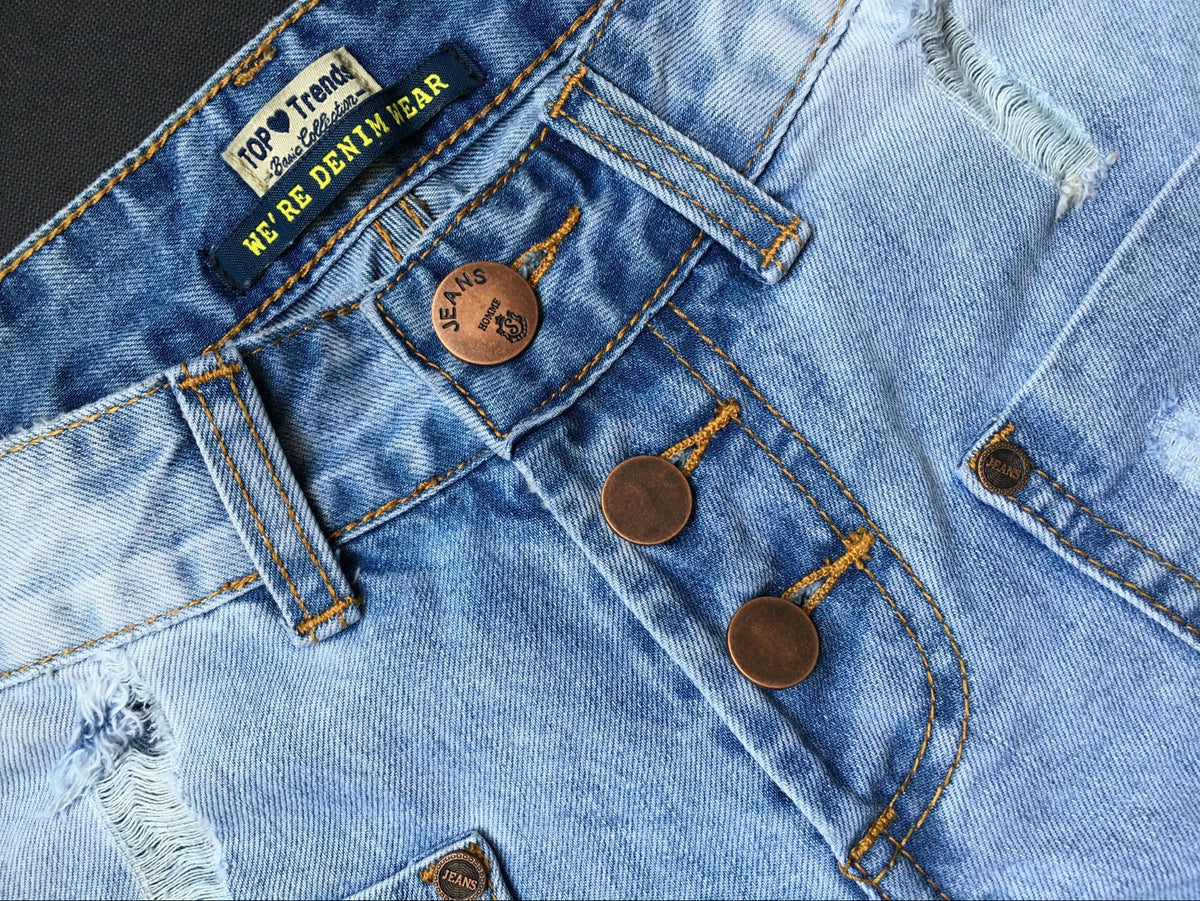 Loose Fit High-Waist Denim Jeans