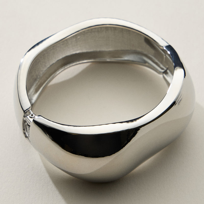 Wide and Wavy 18K Gold Cuff Bracelet