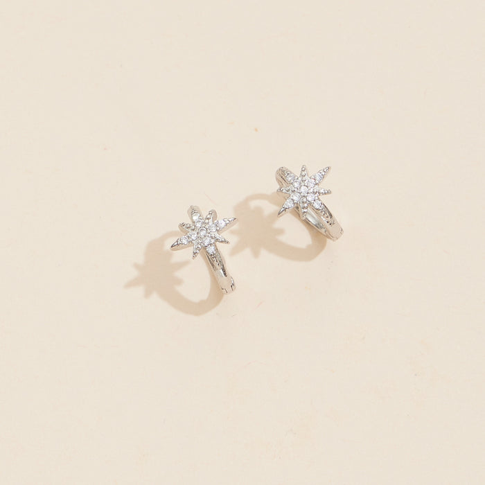 Northern Star 18K Gold Dip Basic Hoop Earrings