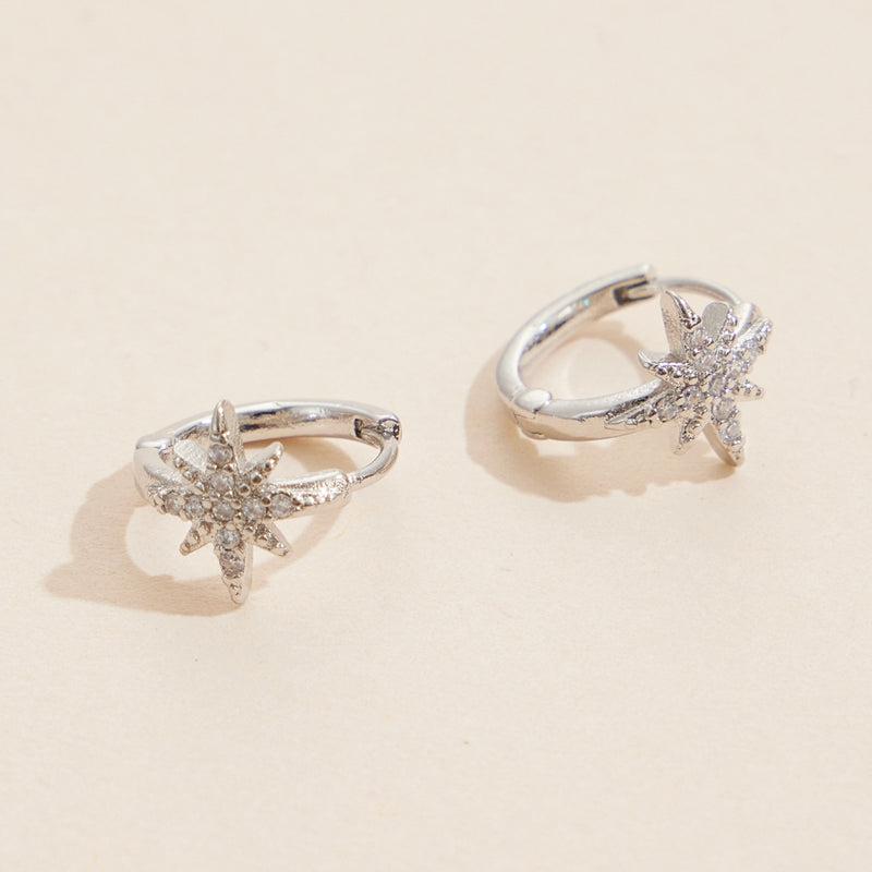 Northern Star 18K Gold Dip Basic Hoop Earrings