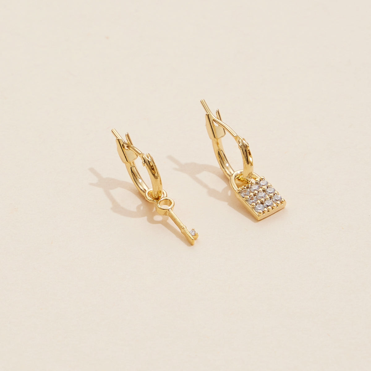 Key & Lock 18K Gold Dip Basic Hoop Earrings