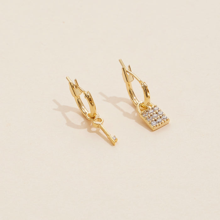 Key & Lock 18K Gold Dip Basic Hoop Earrings