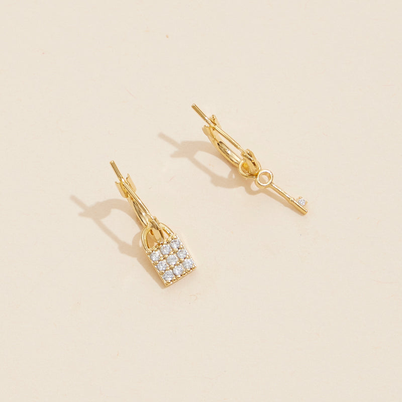 Key & Lock 18K Gold Dip Basic Hoop Earrings