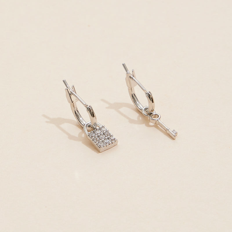 Key & Lock 18K Gold Dip Basic Hoop Earrings