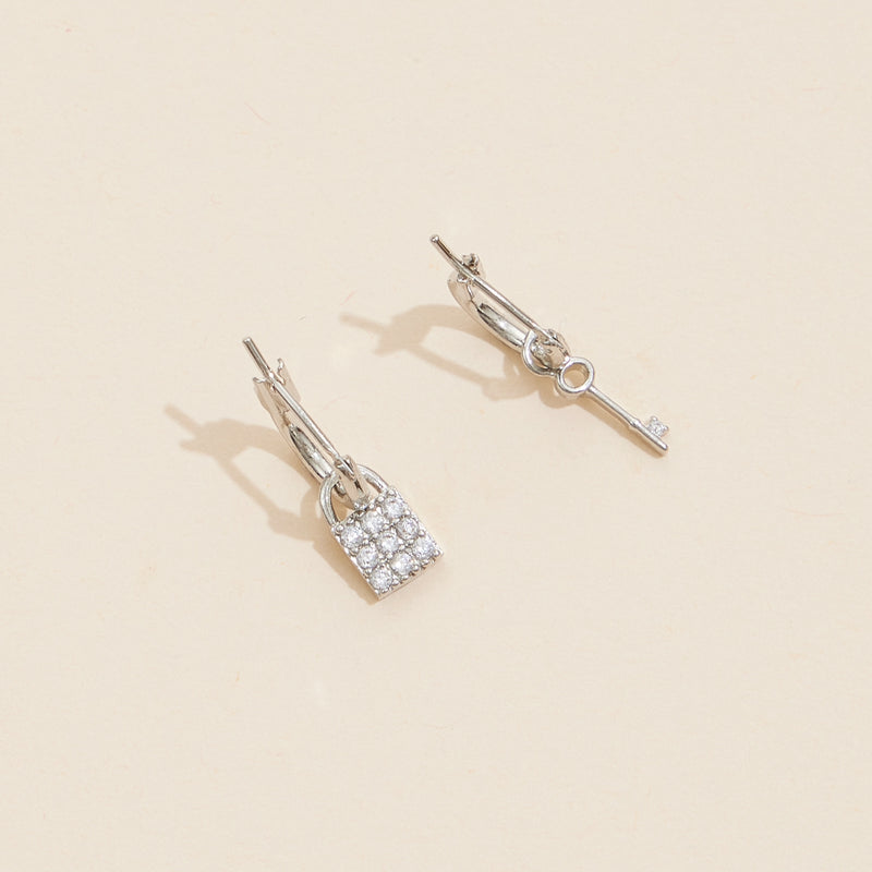 Key & Lock 18K Gold Dip Basic Hoop Earrings