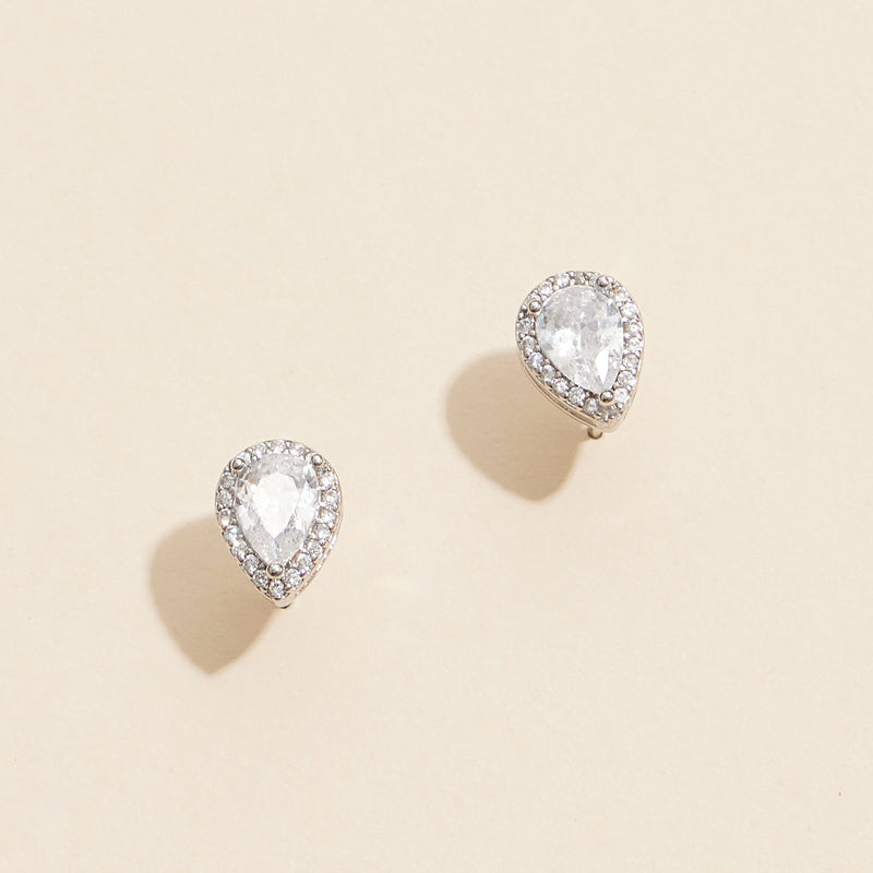 Pear-Shaped Gold Stud Earrings with Diamond Accents
