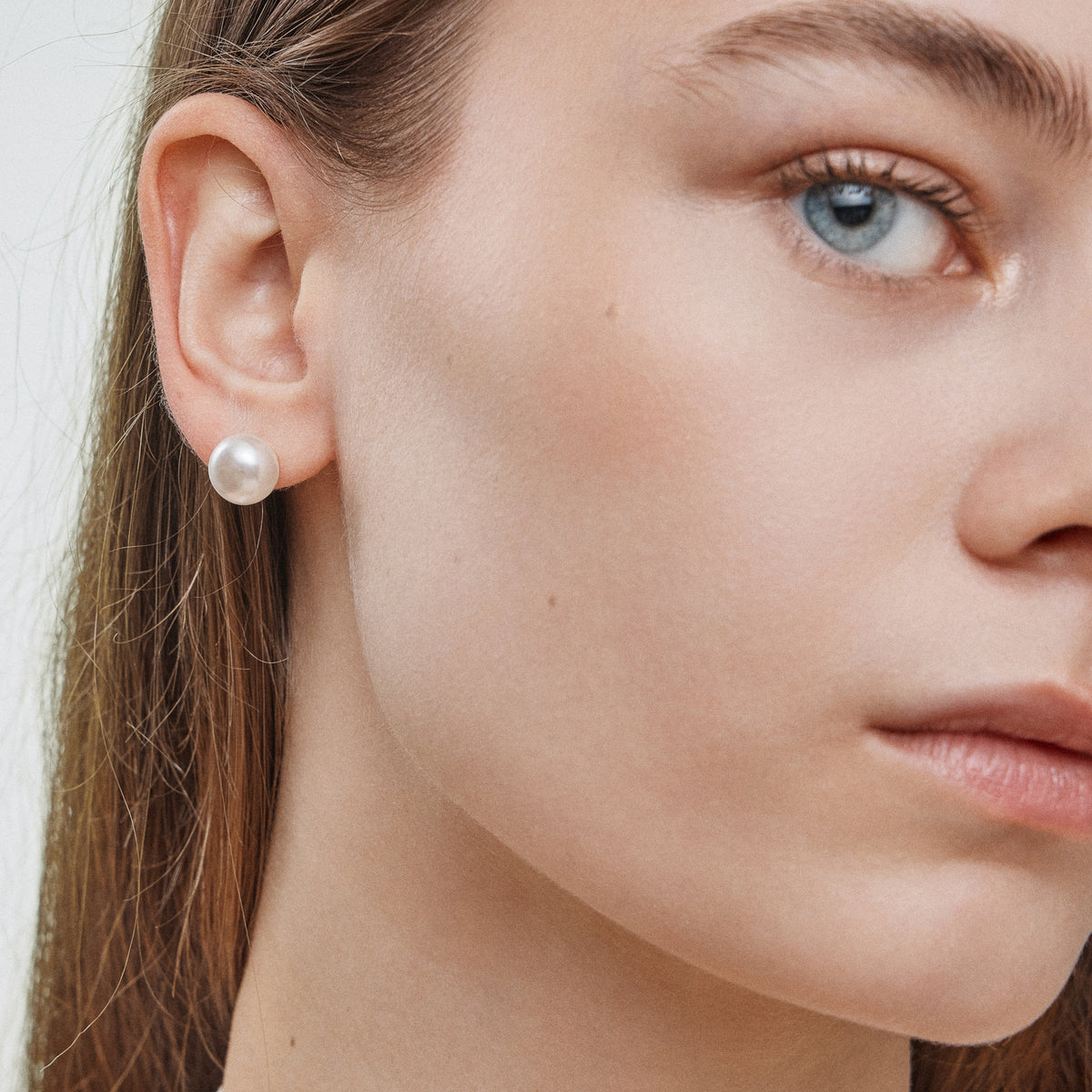 10 mm Classic Extra Large Pearl Stud Earrings