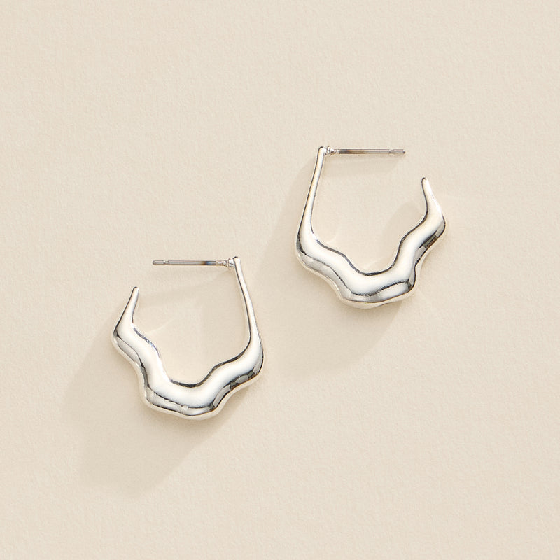 18K Gold-Dipped Organic Hoop Earrings – Sculptural Wavy Hoops in Gold & Silver