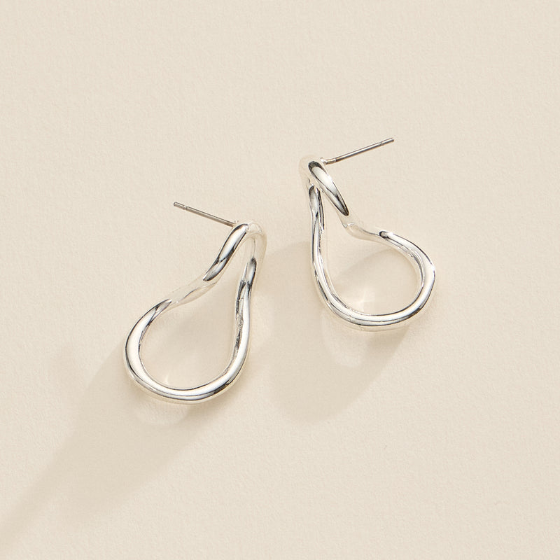 18K Gold-Dipped Fluid Teardrop Earrings – Sculptural Organic Hoops in Gold & Silver