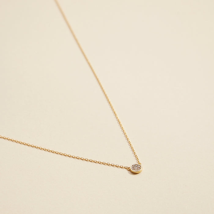 Small Circle Charm Gold Dip Short Necklace