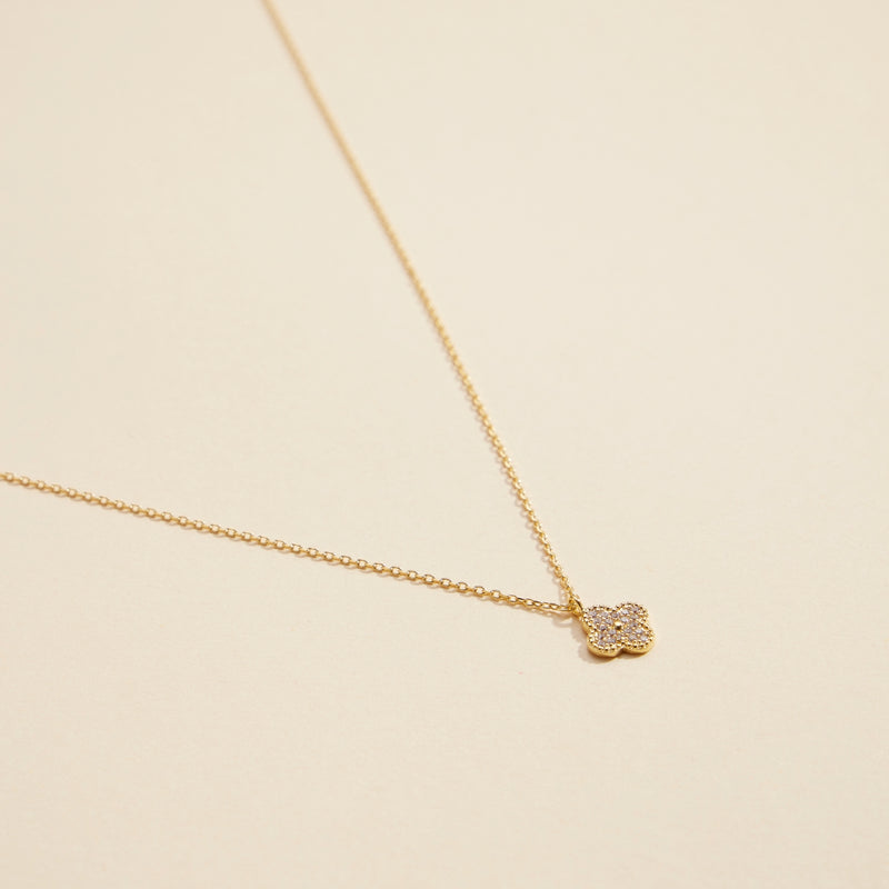 Clover Charm Gold Dip Short Necklace