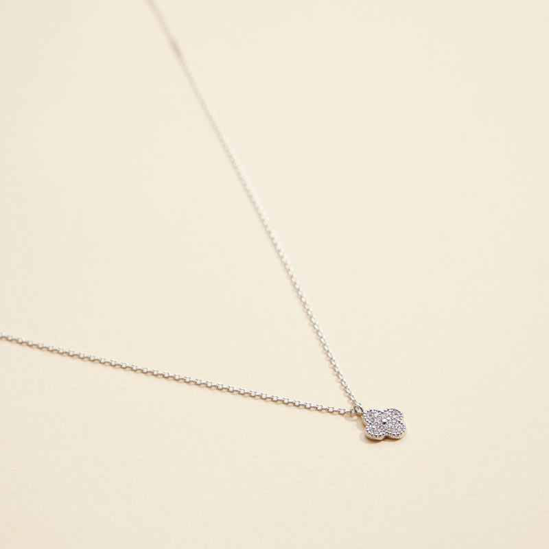 Clover Charm Gold Dip Short Necklace
