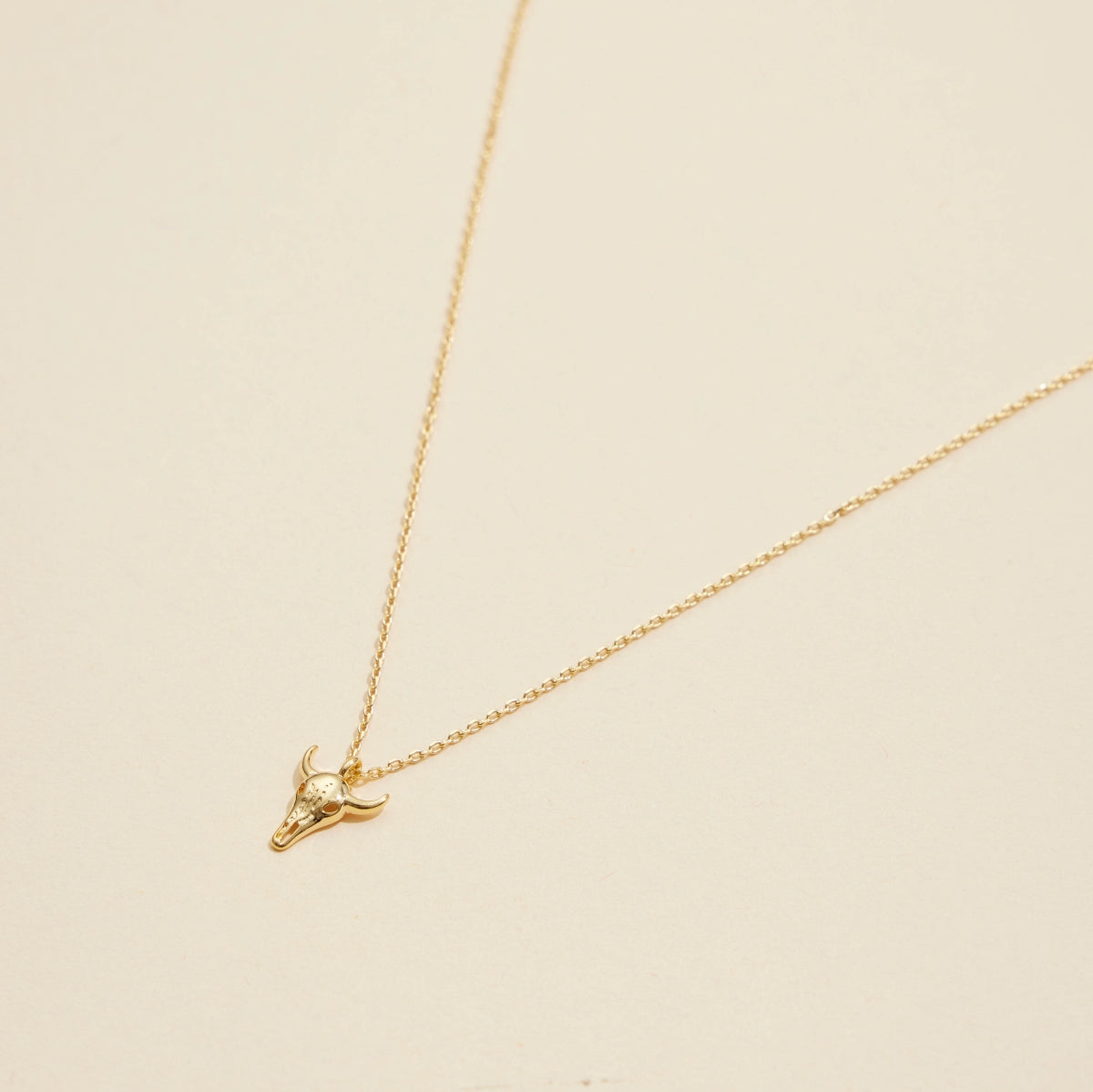 Longhorn Skull Charm Gold Dip Short Necklace