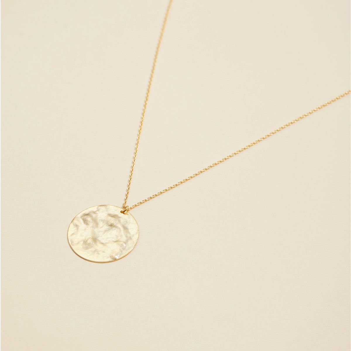 Hammered Round Charm Gold Dip Short Necklace