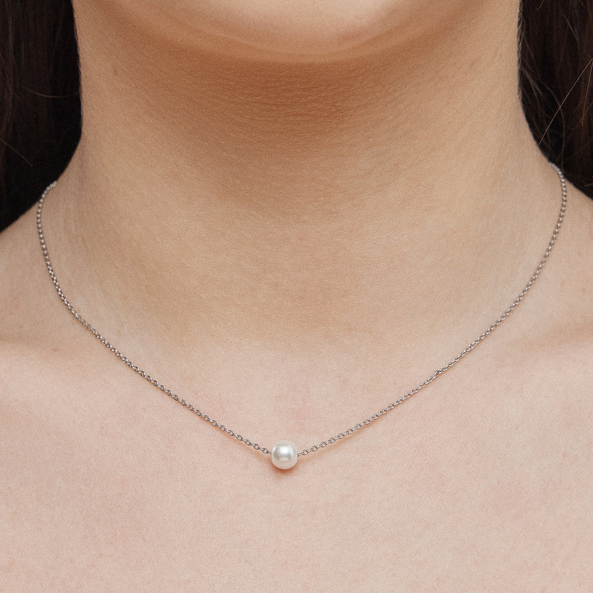 18K Classic Small Pearl Pendant Necklace