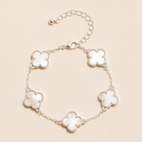 Clover Charms Basic Bracelet