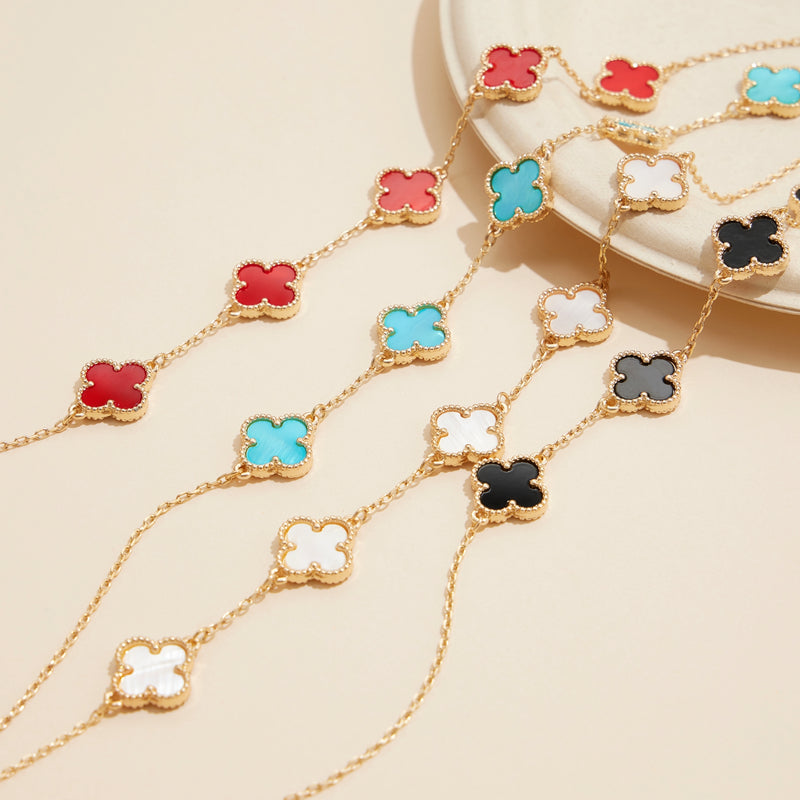 Floral Shell Charm Short Necklace