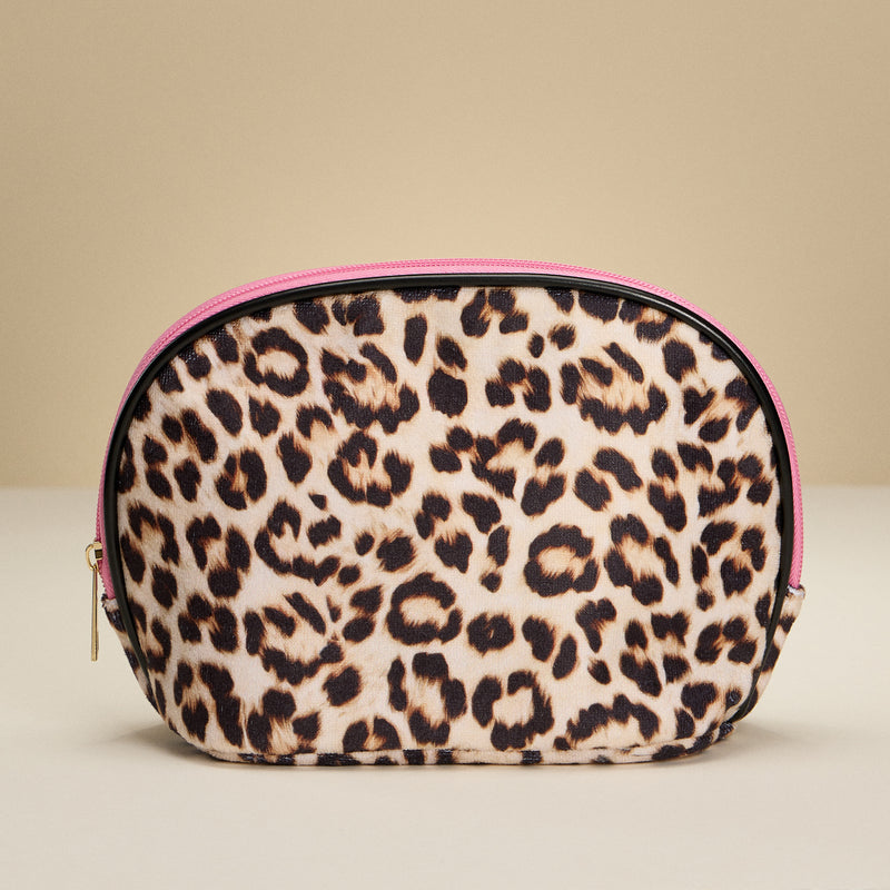 Rounded Leopard Print Cosmetic Bag – Stylish Makeup Pouch with Pink Zipper