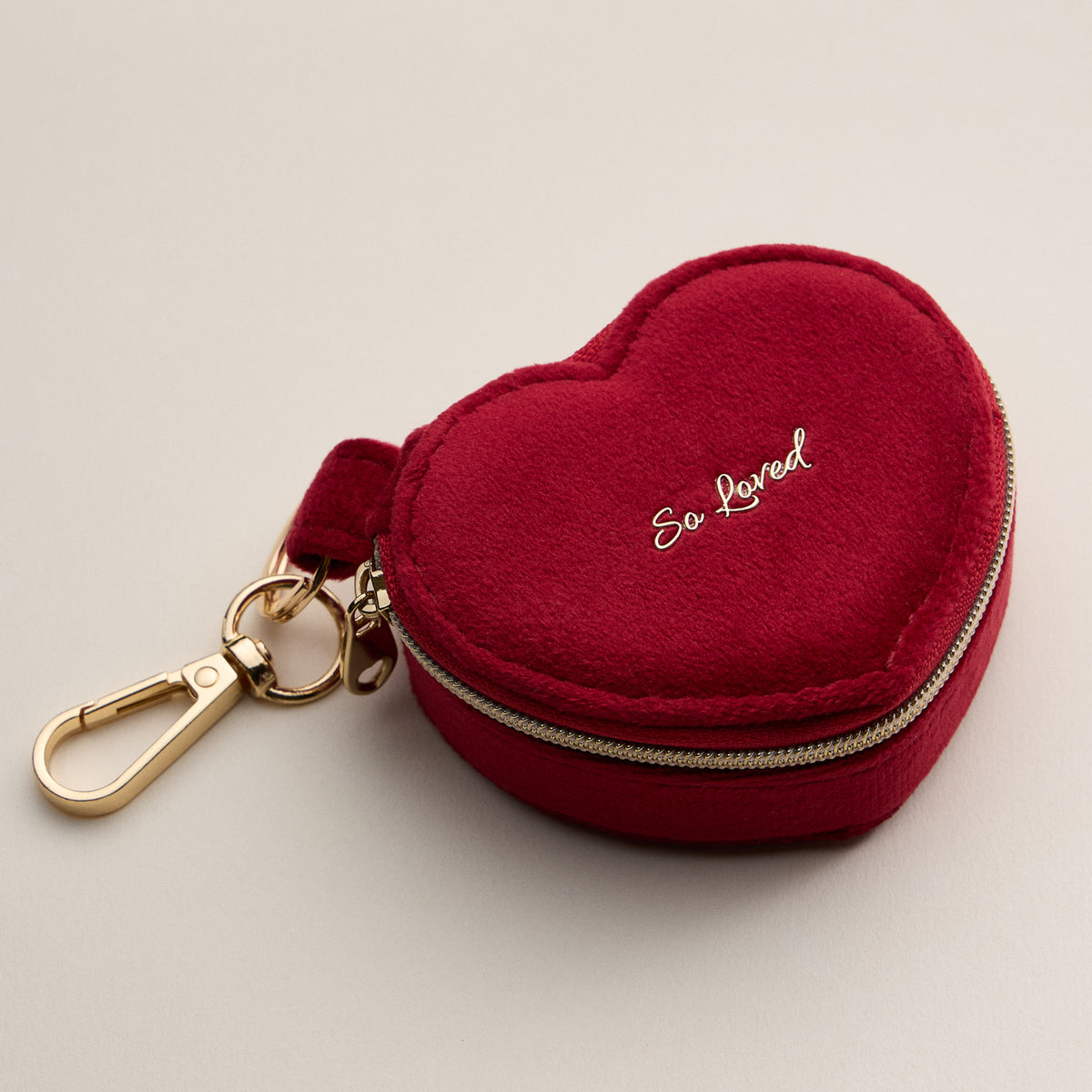 Heart-Shaped Jewelry Travel Case with Keychain – Pink Velvet "Be Kind" Design