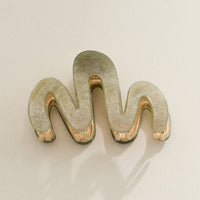 Wavy Matte Claw Clip with Gold Accents