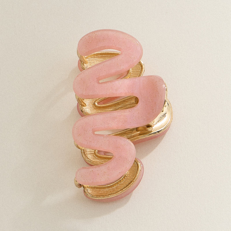 Wavy Matte Claw Clip with Gold Accents
