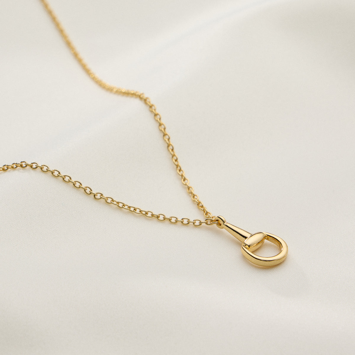 Minimalist Horseshoe Pendant Necklace