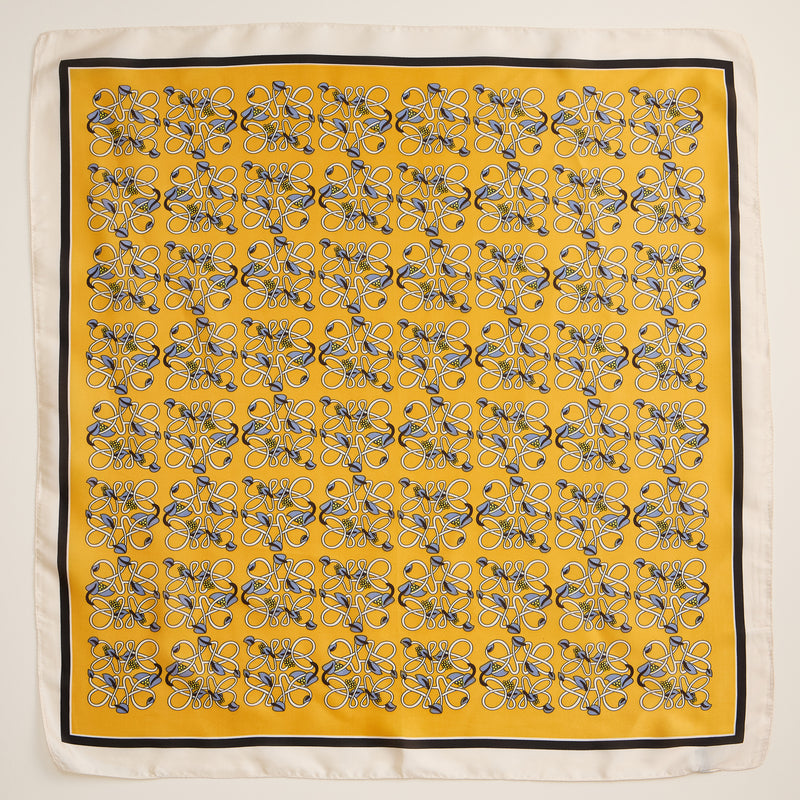 Geometric Pattern Square Scarf – Stylish Silk-Feel Scarf