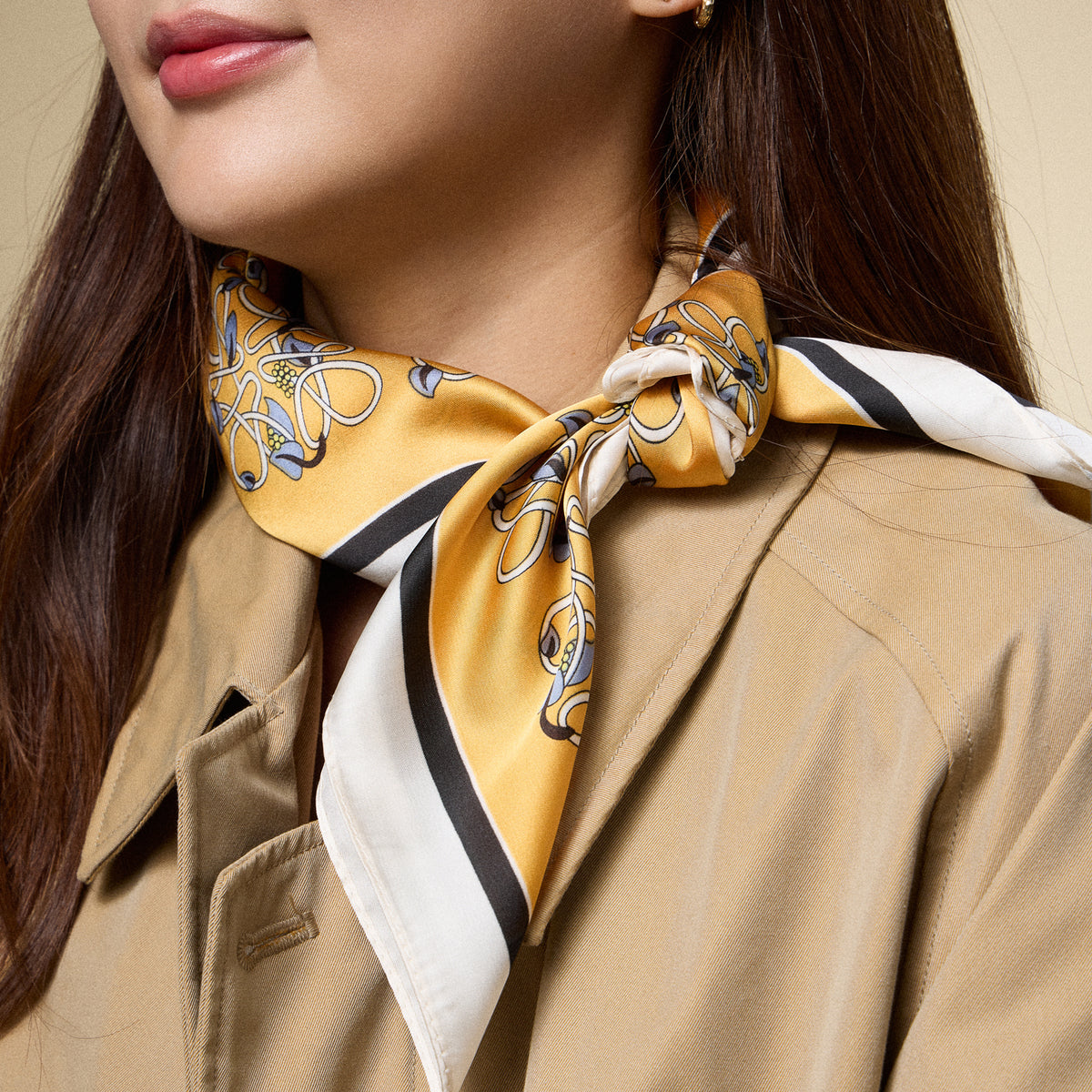 Geometric Pattern Square Scarf – Stylish Silk-Feel Scarf