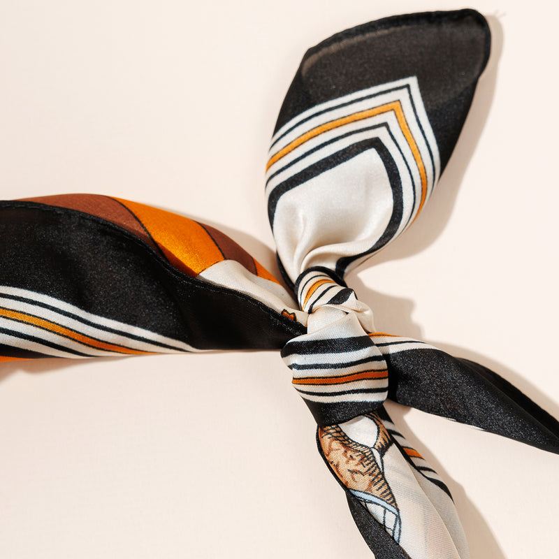Equestrian Print Silk-Texture Scarf – Elegant Horse-Themed Square Scarf