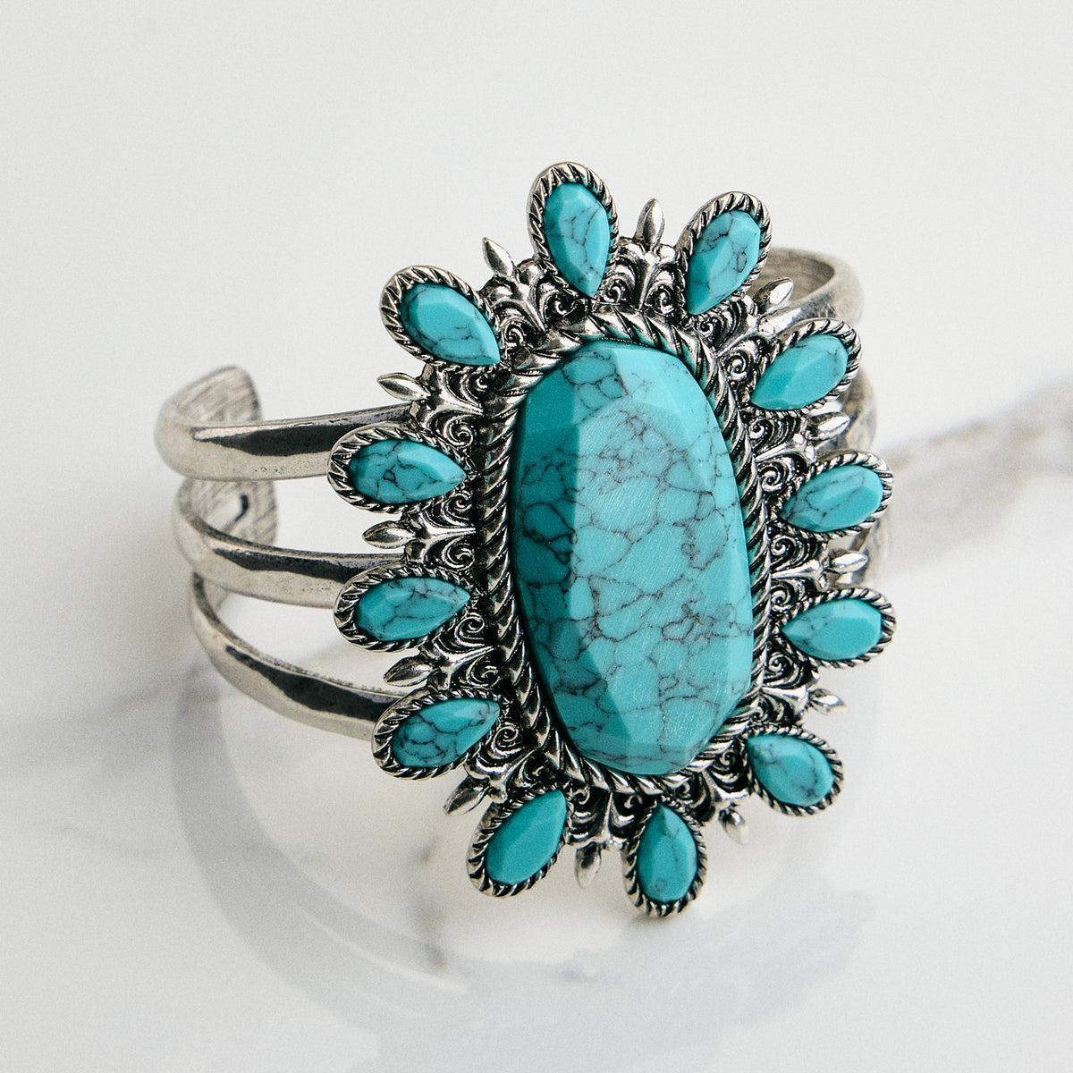 Vintage Turquoise Cuff Bracelet – Boho Western Jewelry