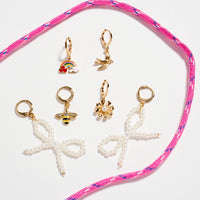 Colorful Shoelace Charm Set – Rainbow, Pearl Bow & Bee Accents with Pink Lace