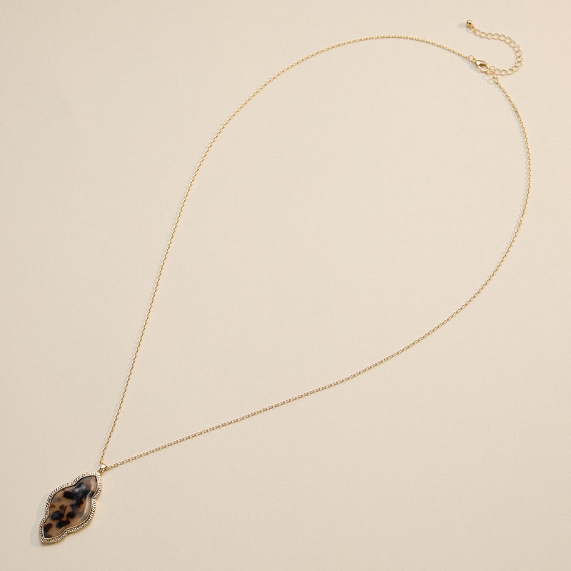 Iridescent Cloud-Shaped Pendant Necklace