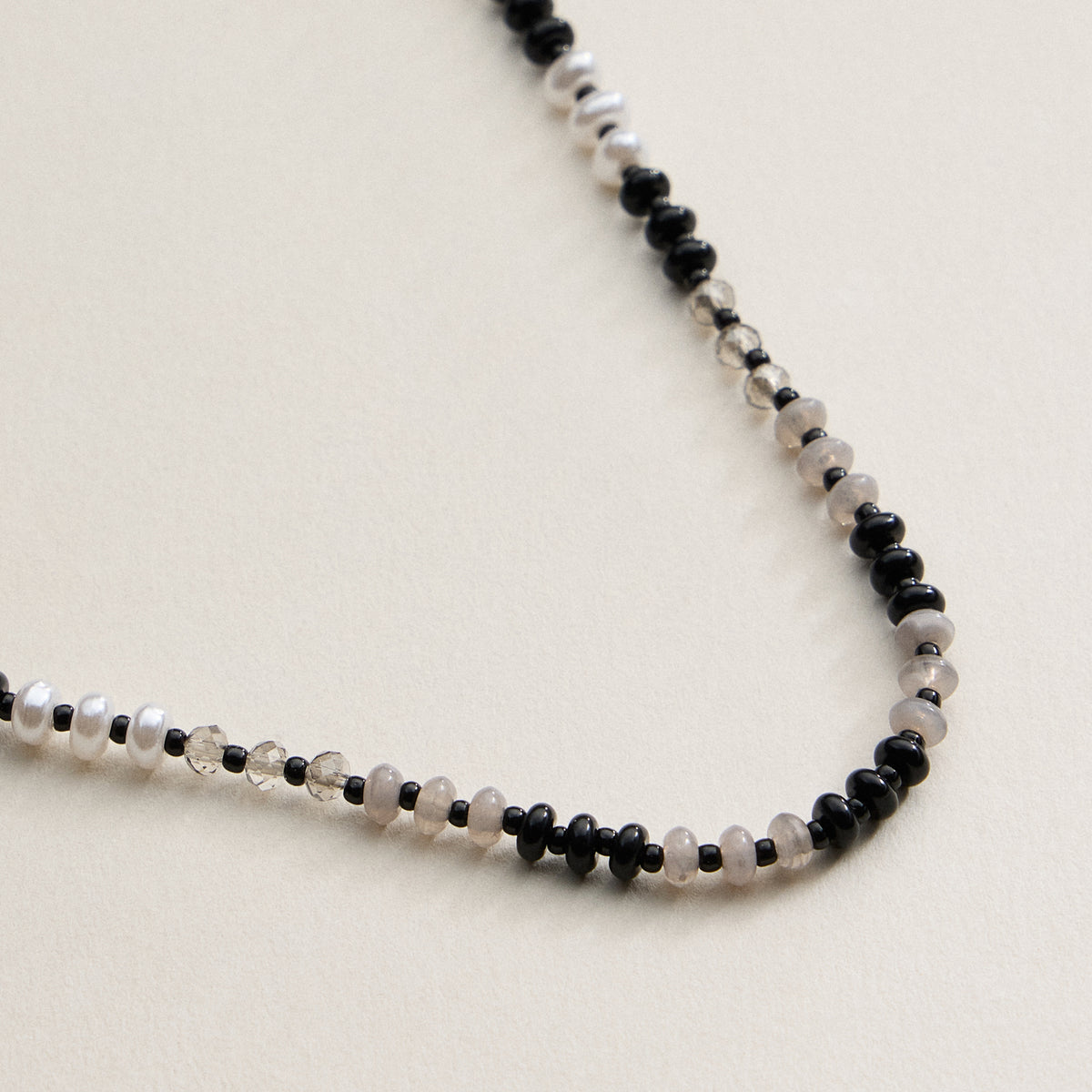 Faceted Glass Beaded Necklace with Gold Clasp