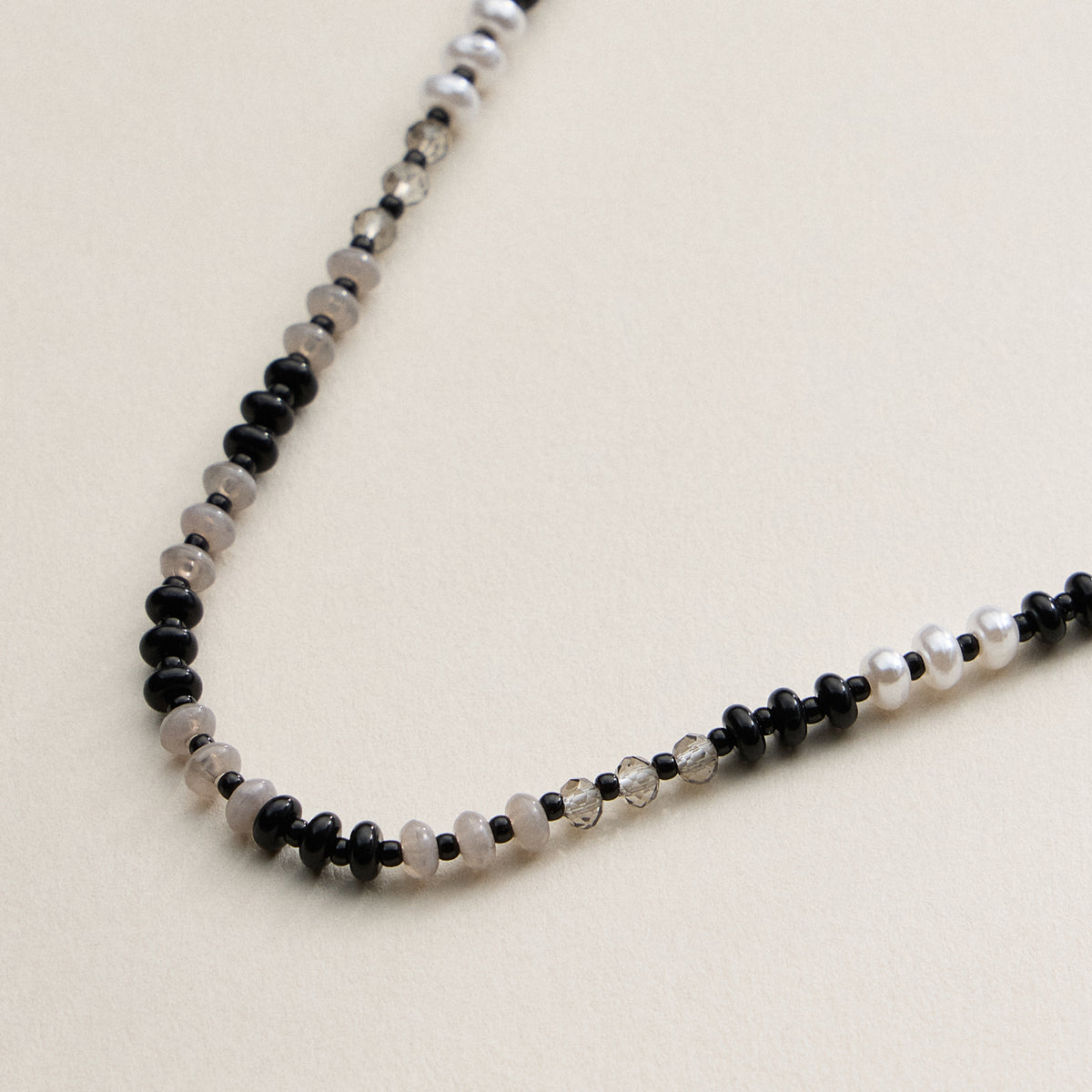 Faceted Glass Beaded Necklace with Gold Clasp