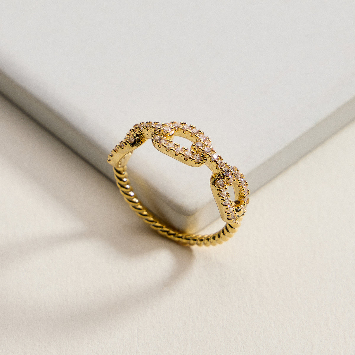 Gold Filled CZ Oval Link Ring – Twisted Rope Band Statement Ring – Made in Korea