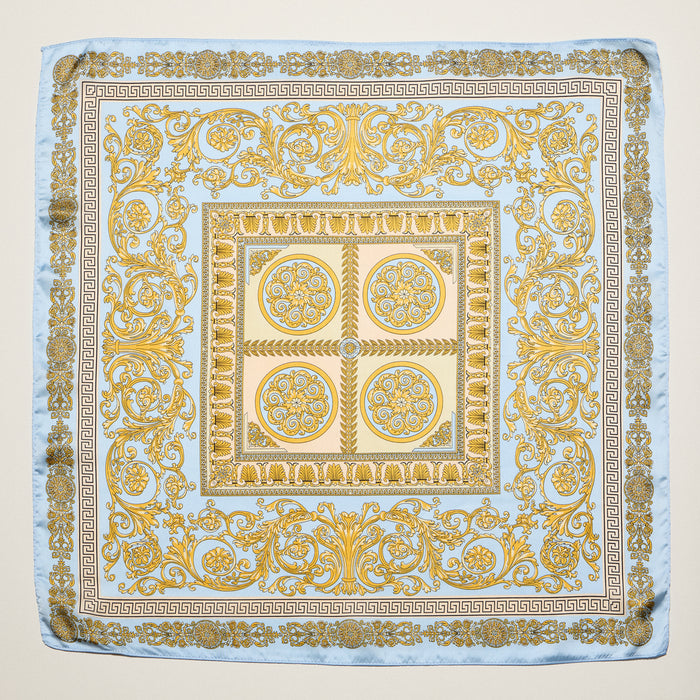 Classic Baroque Square Scarf – Vintage Gold Chain & Ornate Scroll Print Satin Headscarf