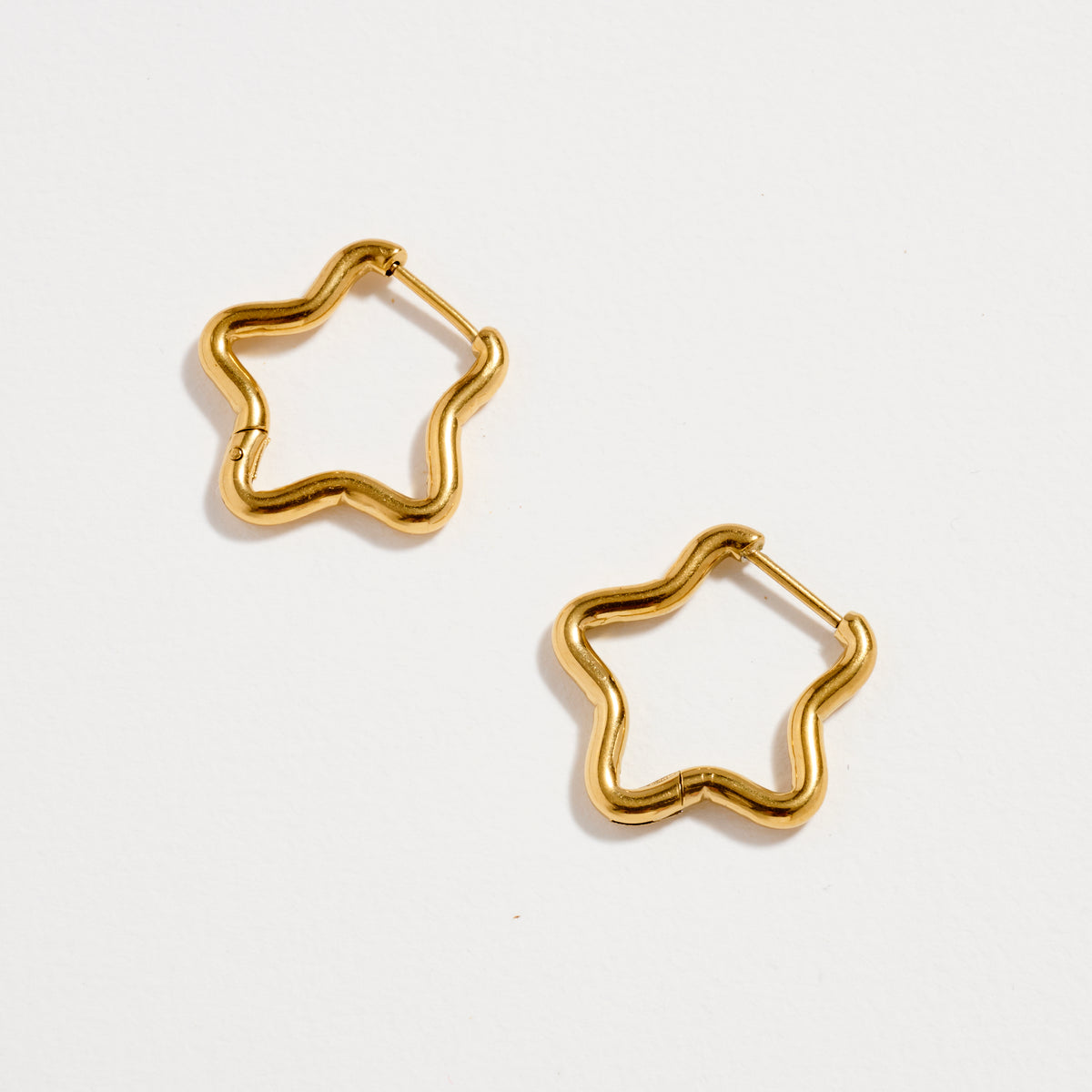 Stainless Steel Star Outline Hoop Earrings – Hypoallergenic & Tarnish Free