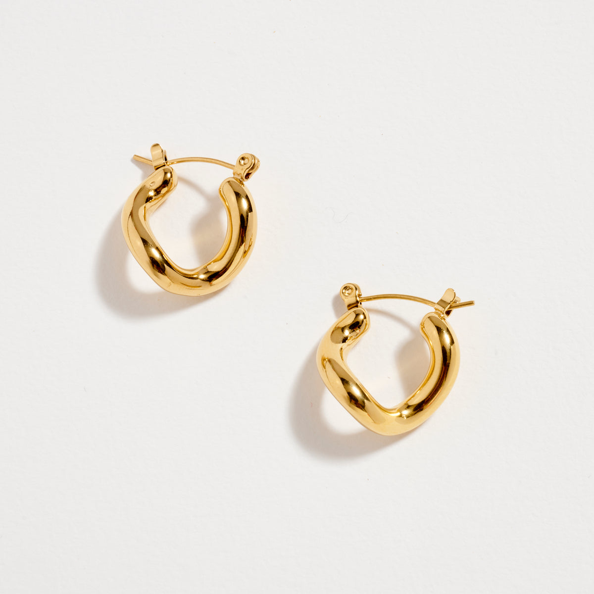 Stainless Steel Twisted Hoop Earrings – Hypoallergenic & Tarnish Free