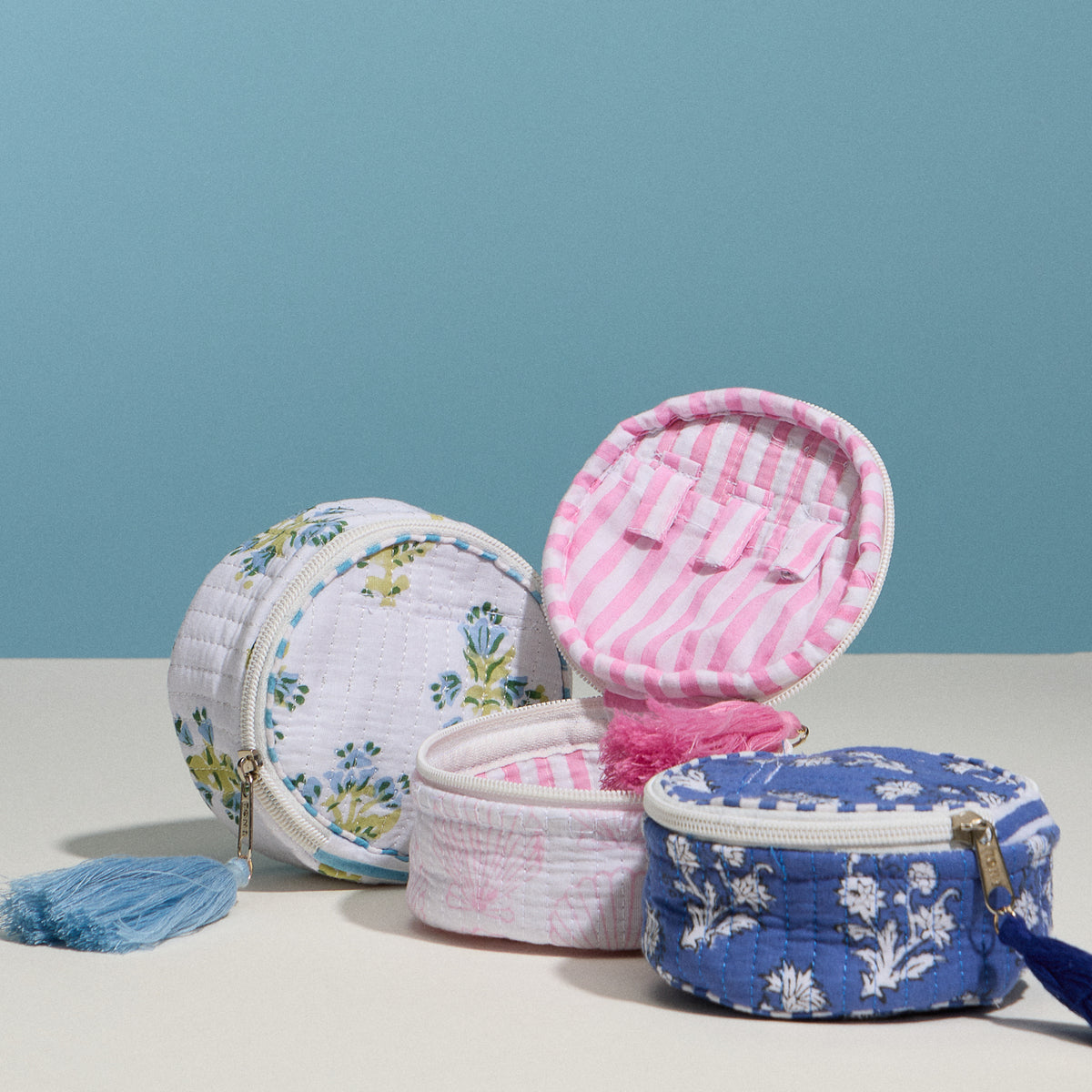 Light Blue Quilted Floral Round Coin Pouch – Zipper Coin Purse with Tassel