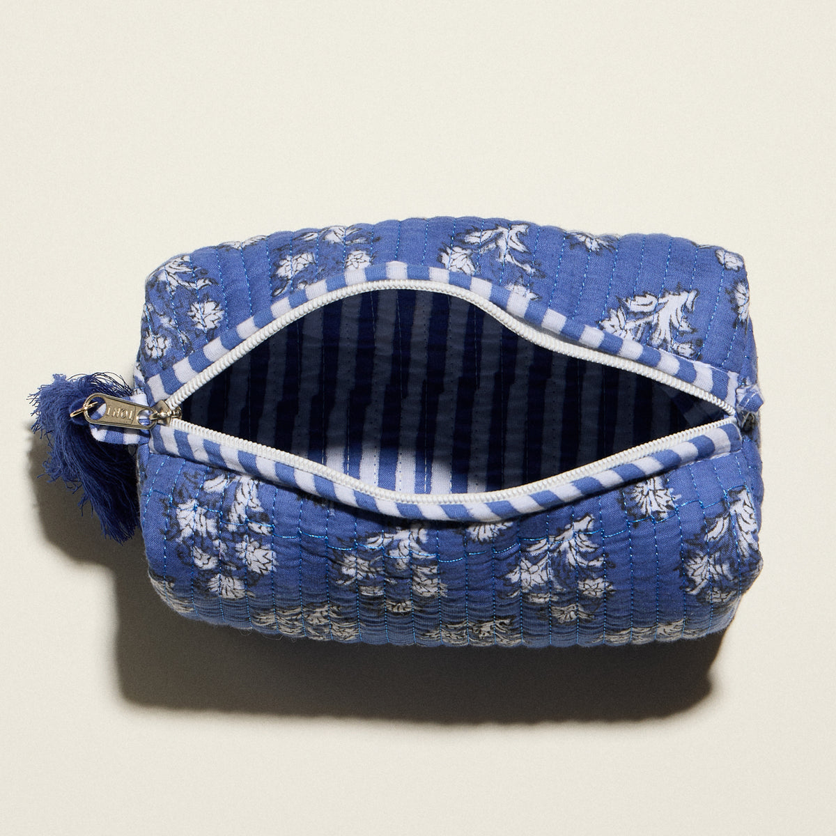 Blue Quilted Floral Cosmetic Pouch – Zipper Makeup Bag with Tassel