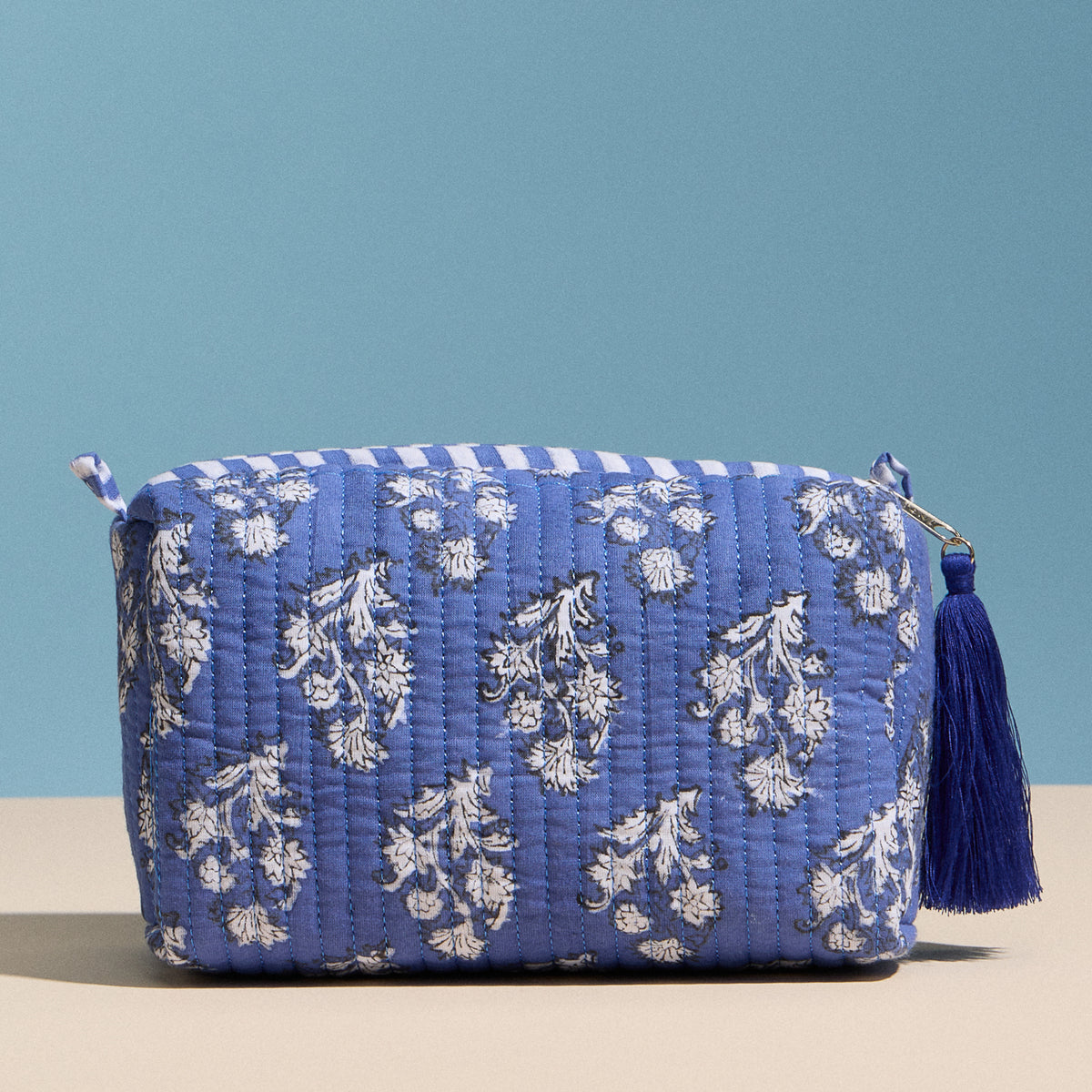 Blue Quilted Floral Cosmetic Pouch – Zipper Makeup Bag with Tassel