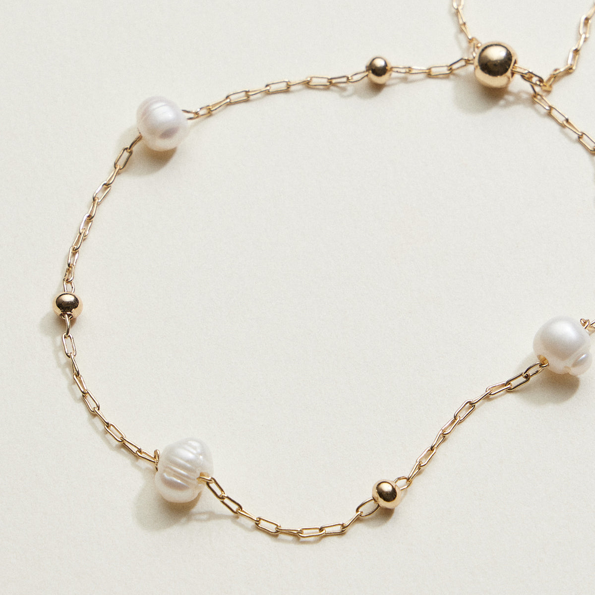 Freshwater Pearl Orbit Bolo Bracelet | Pearl Jewelry