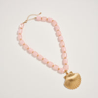 Gold Seashell Pendant Beaded Necklace – Chunky Resin Barrel Beads with Adjustable Chain, Coastal Statement Jewelry for Women