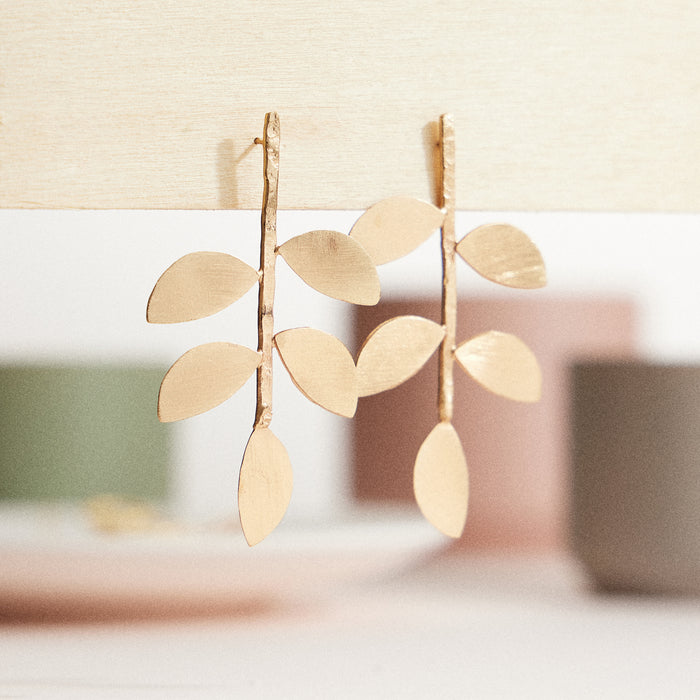 Brass Gold-Tone Leaf Branch Earrings – Nature-Inspired Dangle Earrings for Women