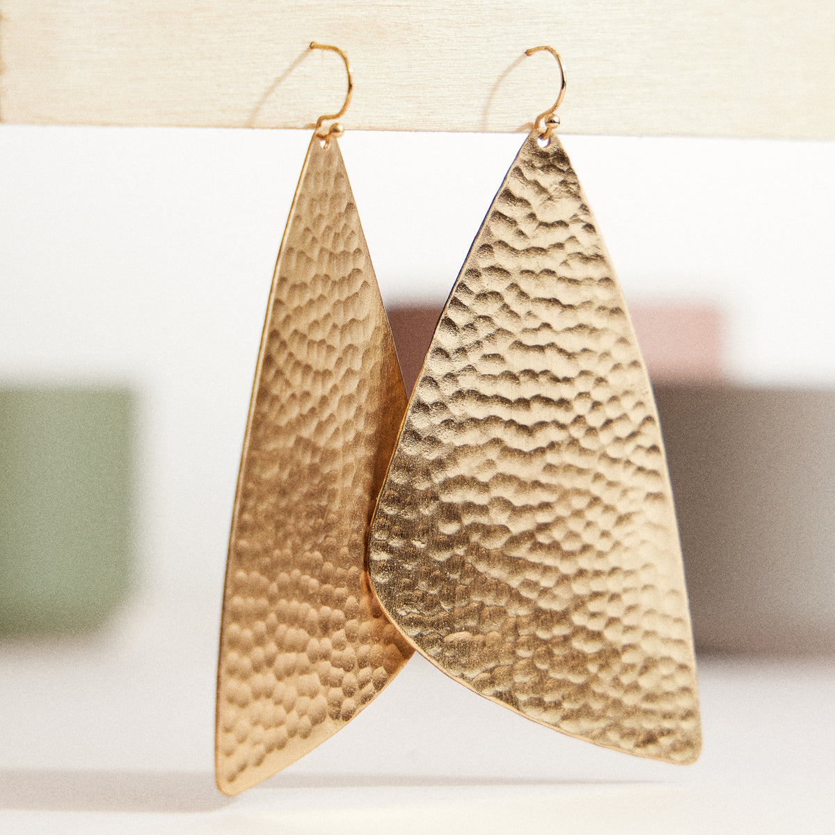 Gold-Tone Hammered Teardrop Earrings – Bold Geometric Dangle Earrings