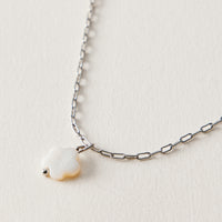 Flower Charm Chain Anklet – Minimal White Flower Anklet