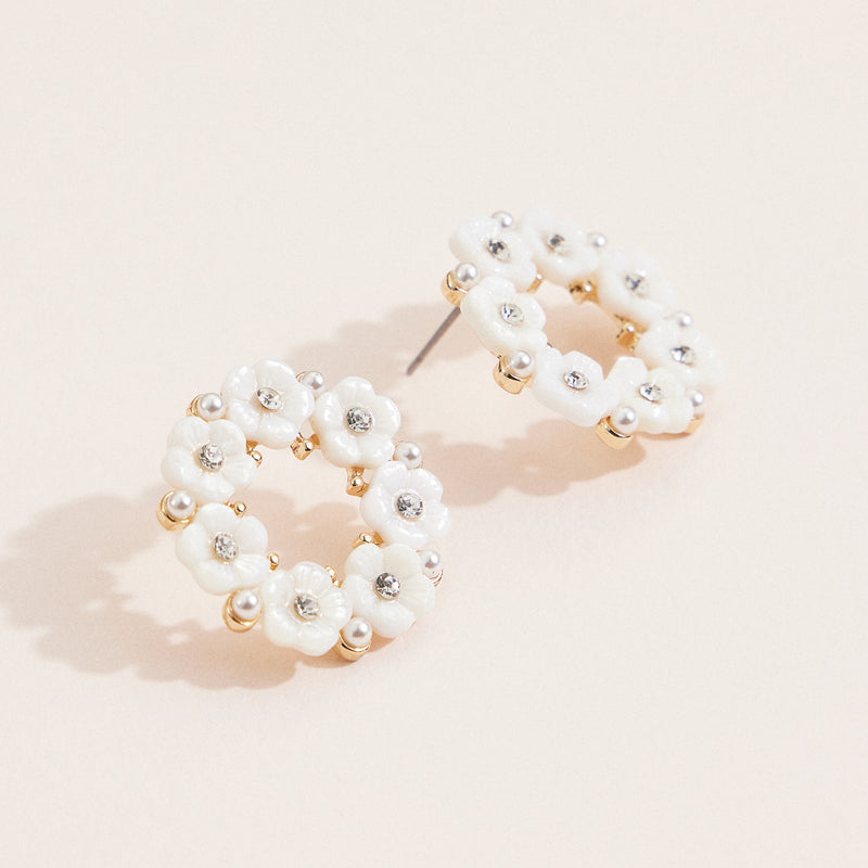 Elegant Floral Wreath Stud Earrings – Mother-of-Pearl, Crystals & Pearls