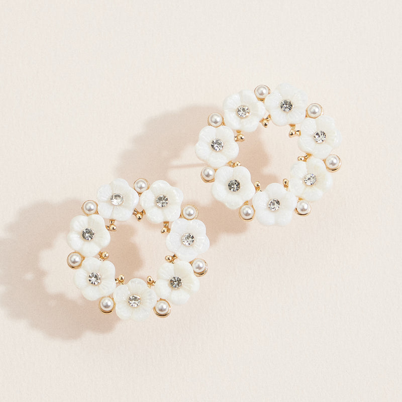 Elegant Floral Wreath Stud Earrings – Mother-of-Pearl, Crystals & Pearls