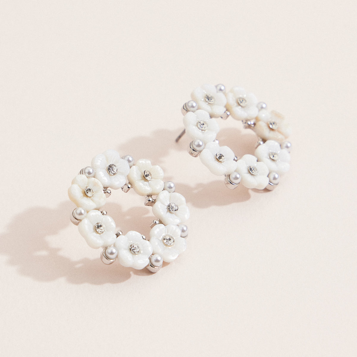 Elegant Floral Wreath Stud Earrings – Mother-of-Pearl, Crystals & Pearls