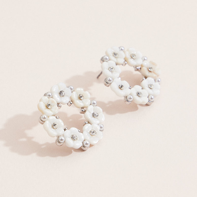 Elegant Floral Wreath Stud Earrings – Mother-of-Pearl, Crystals & Pearls